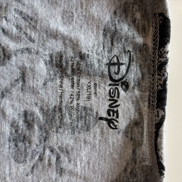 Women’s 2XL Disney Mickey Mouse tank Top Shirt Sleeveless - Picture 7 of 7